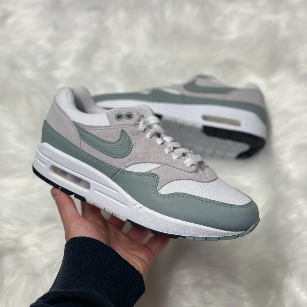 Nike Air Max 1 SC Mens Sportswear Shoes Gray DZ4549-100 VNDS Sz 6 / WMNS Sz 7.5